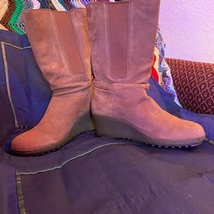 KEENS suede slouch Wedged boots